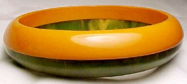 BB278 green & butterscotch laminate bangle